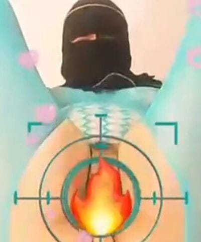 BIG-ASS VEILED CHICK WEARING HIJAB BURKA ON LIVE WEBCAM