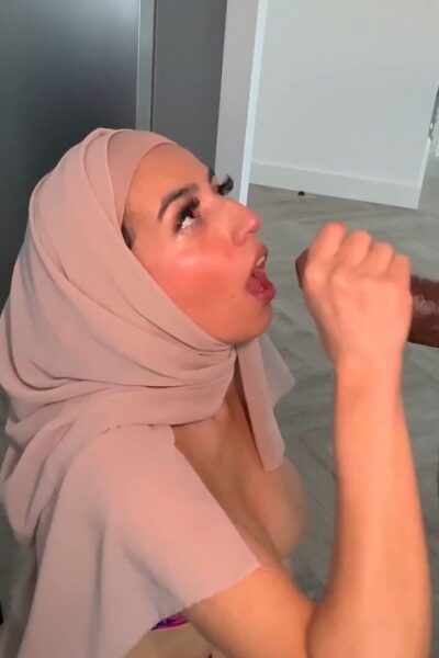 Aaliyah Yasin in a hijab sucks a black cock