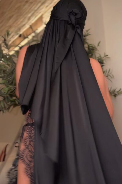 Striptease in oriental tones